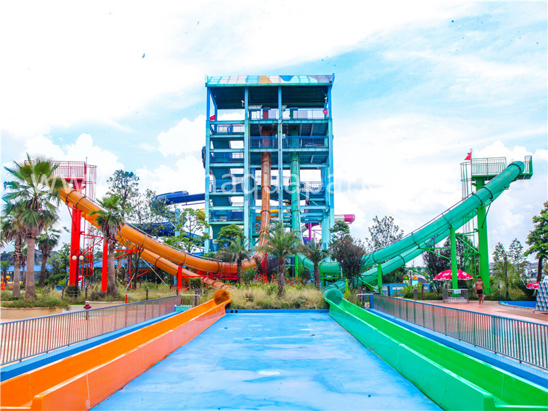 Aqua loop slide